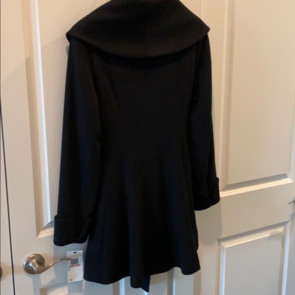 Trina Turk black wool coat - Picture 7 of 10